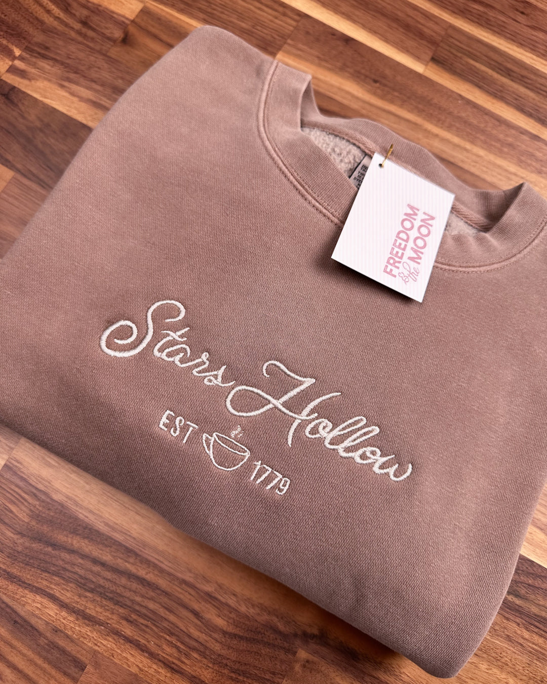 stars hollow coffee embroidered comfort colors crewneck gilmore Luke's 