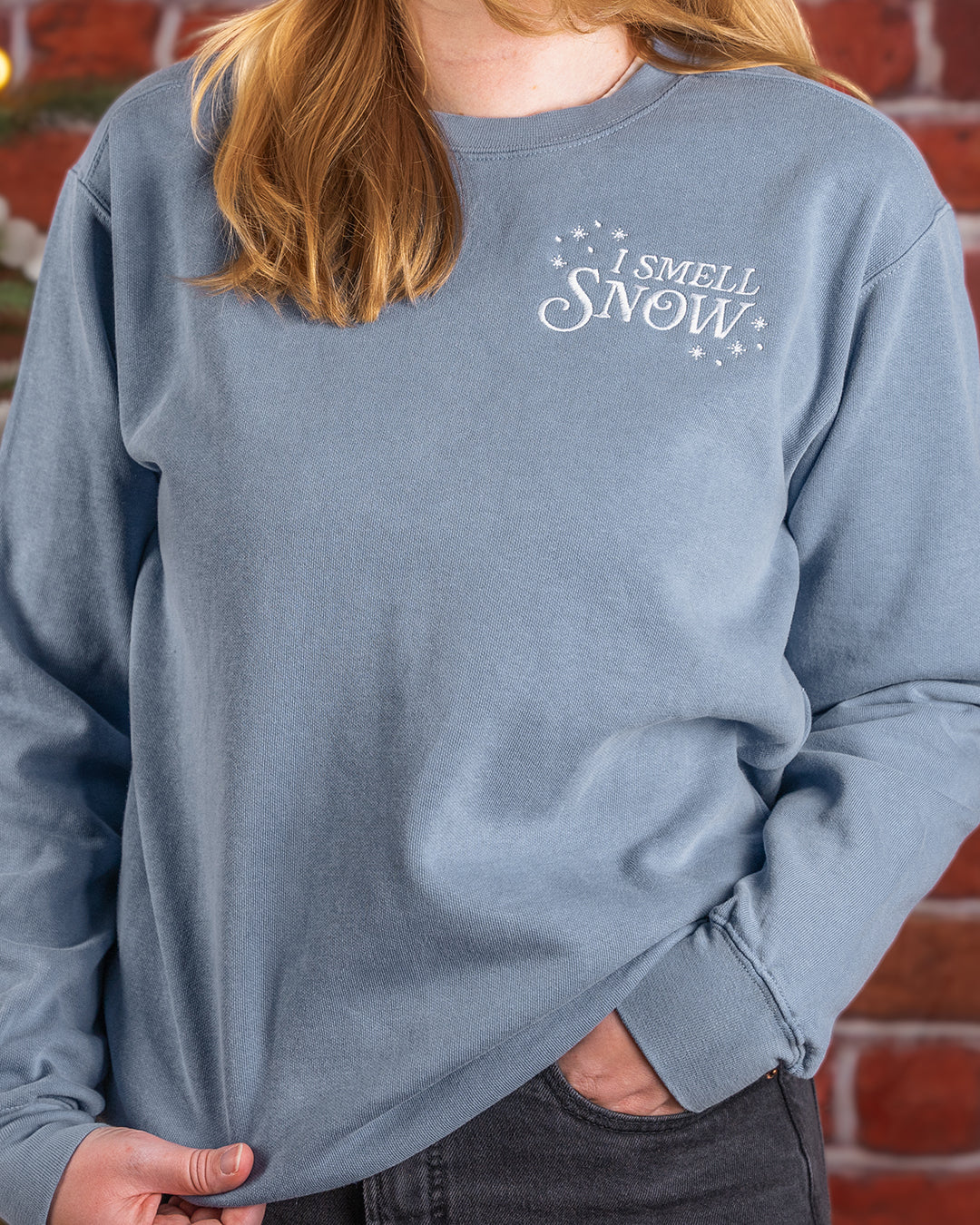 I smell snow embroidered comfort colors crewneck stars hollow sweatshirt