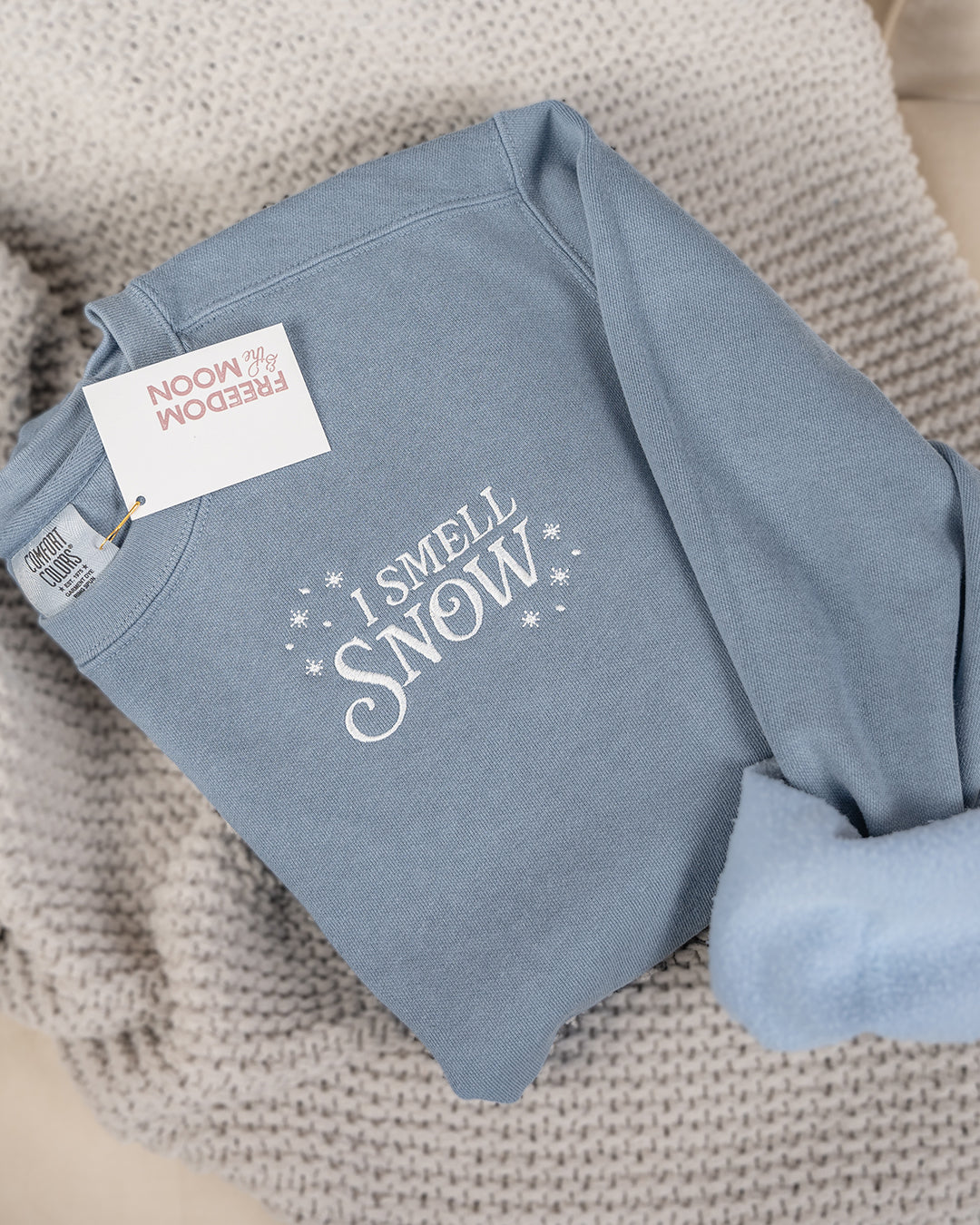 I smell snow embroidered comfort colors crewneck stars hollow sweatshirt
