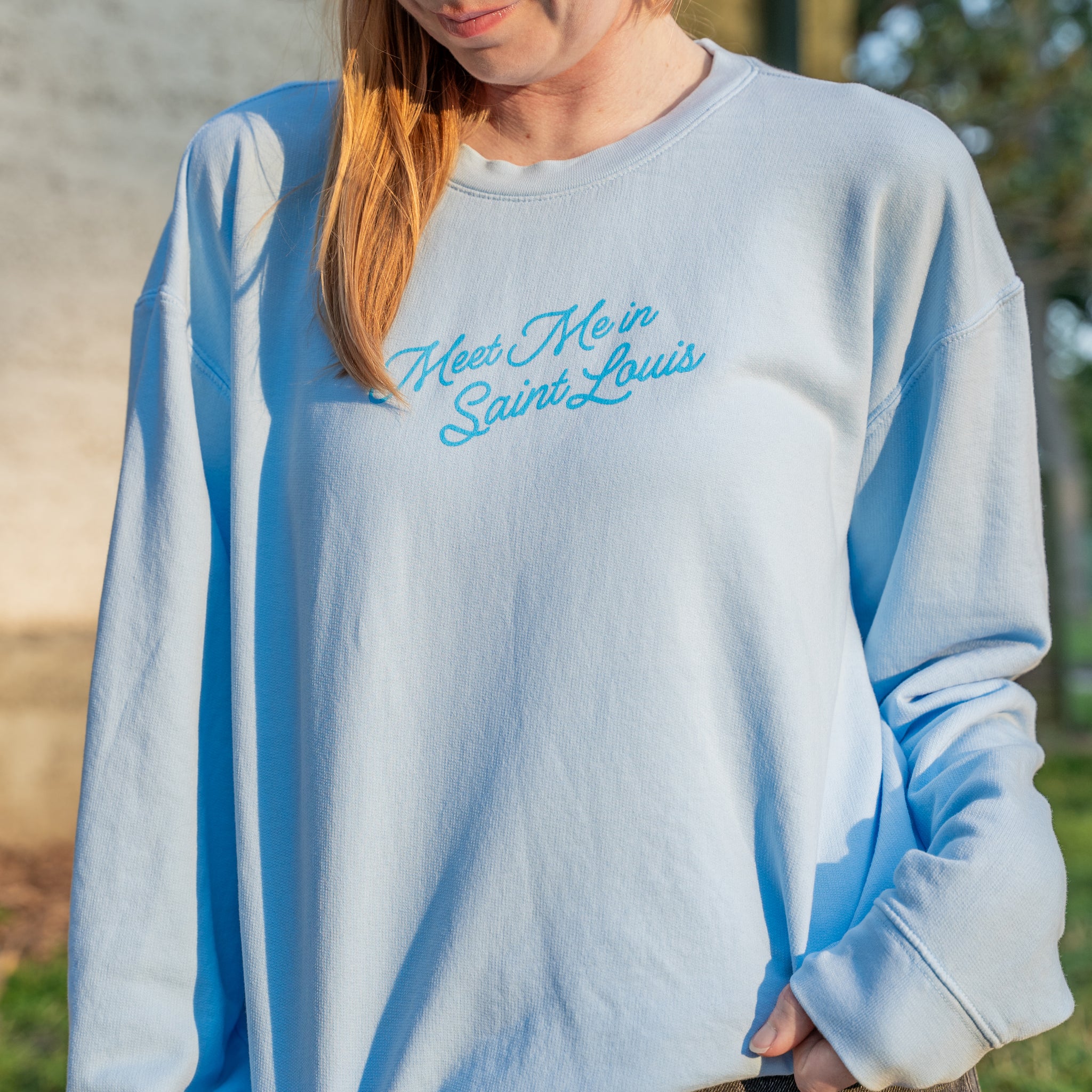meet me in st Louis blue lightweight crewneck 100% cotton comfort colors